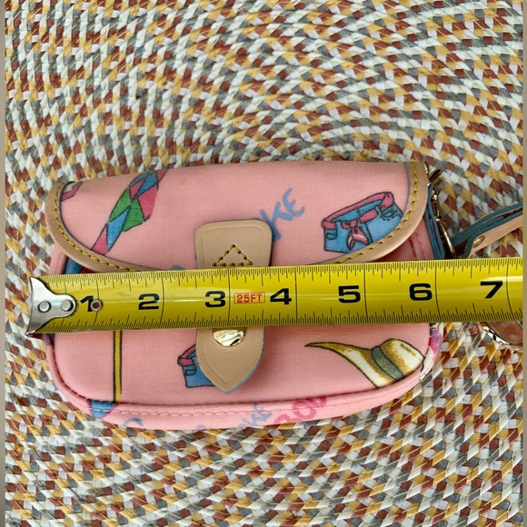 Dooney & Bourke Soft Pink Wristlet Bag Barbicore Preppy small - Picture 11 of 12